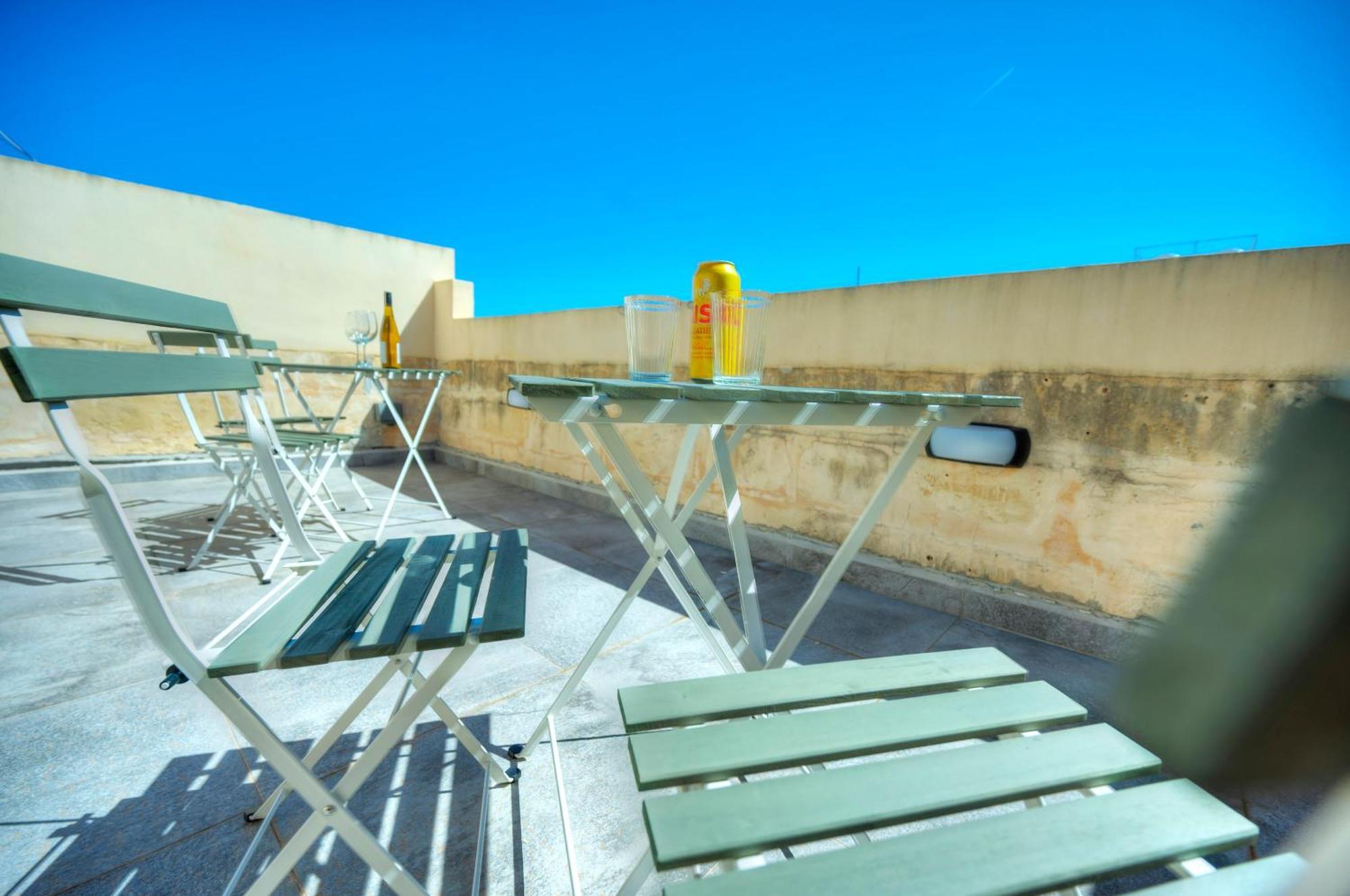 Charming 1Bedroom,Roof Terrace Near Valletta Dazz1-1 Флориана Экстерьер фото